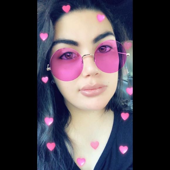 Meet your Posher, Angela - Picture 1 of 1